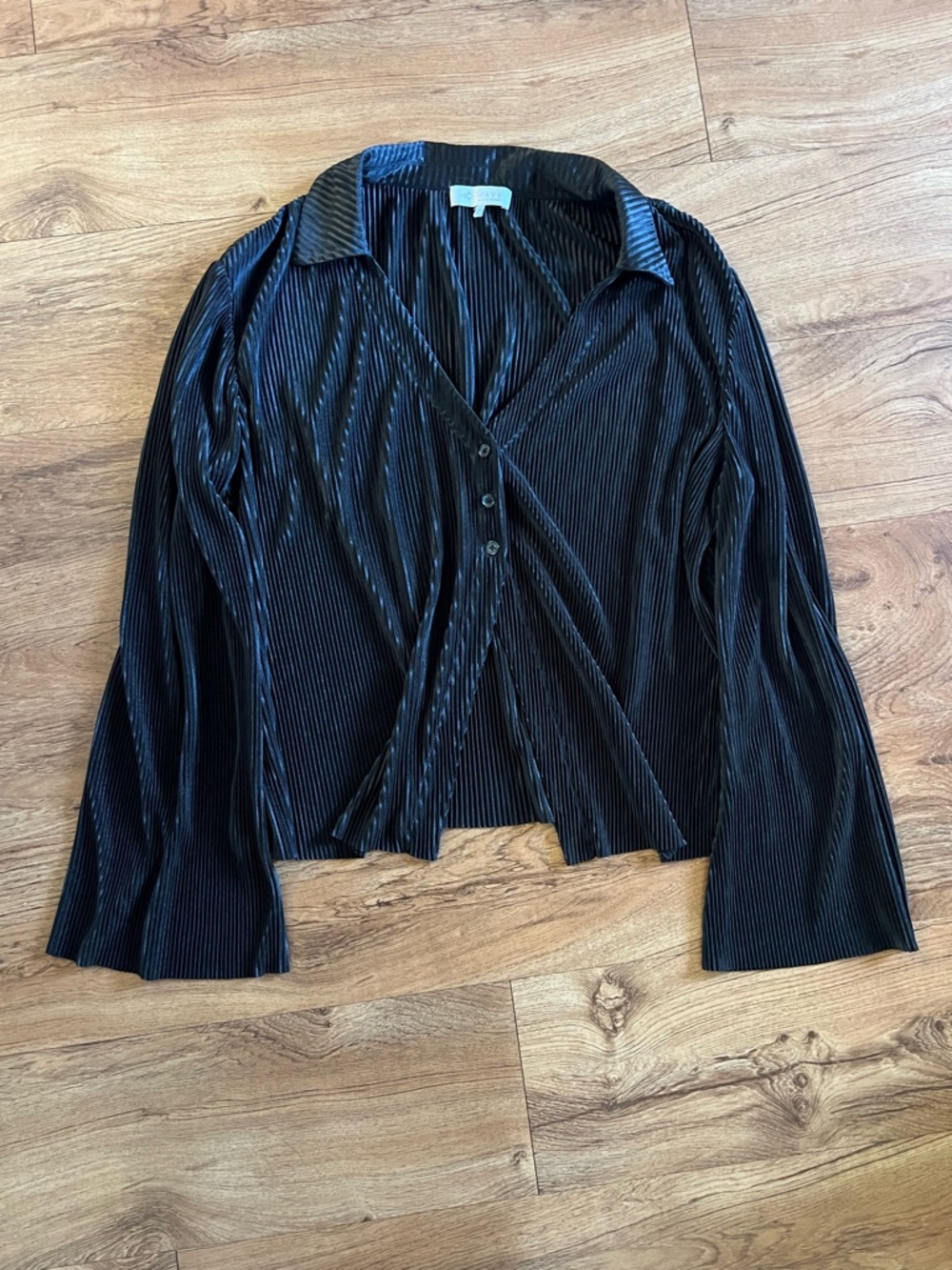 Wayf Black Pleated Button-Front Blouse